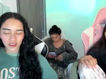 indiandesiguys2023 – webcam model profile photo Image 3