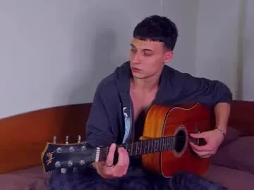 naisharousell – webcam model profile photo Image 11