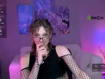 mae_nathan – webcam model profile photo Image 12