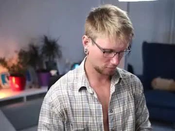 exclusivecourtney – webcam model profile photo Image 8