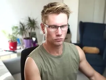 exclusivecourtney – webcam model profile photo Image 9