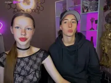 MiaYani – webcam model profile photo Image 10