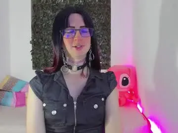 AmyJacobs – webcam model profile photo Image 3