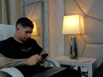 EmiliaWalker – webcam model profile photo Image 3