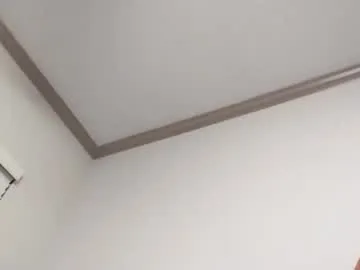 idkusethis – webcam model profile photo Image 13