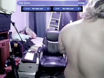 naisharousell – webcam model profile photo Image 4