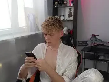 cori_paige – webcam model profile photo Image 8