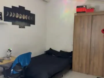 il_undercover – webcam model profile photo Image 15