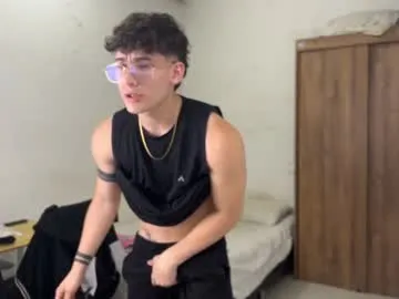 il_undercover – webcam model profile photo Image 4