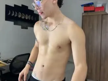 il_undercover – webcam model profile photo Image 9