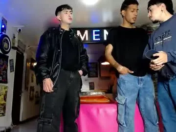 IssabellaKorz – webcam model profile photo Image 2