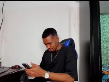 calehot98 – webcam model profile photo Image 12