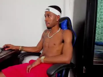 calehot98 – webcam model profile photo Image 4