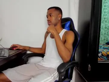 calehot98 – webcam model profile photo Image 7