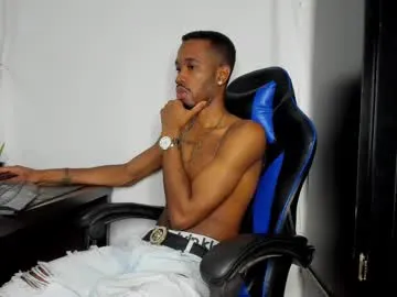 calehot98 – webcam model profile photo Image 9