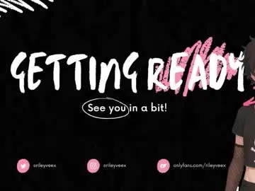 delilah_blazee – webcam model profile photo Image 19