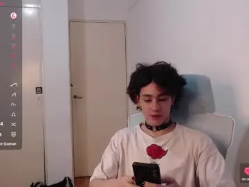 delilah_blazee – webcam model profile photo Image 8