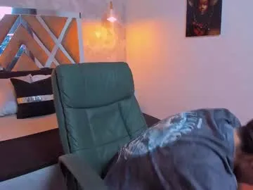 AdelinaLuuna – webcam model profile photo Image 19