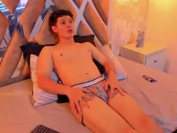 AdelinaLuuna – webcam model profile photo Image 2