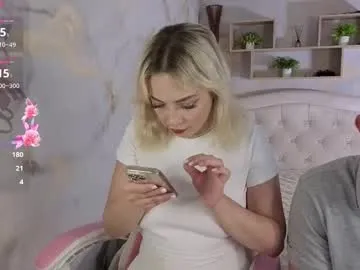 MarianaSaavedra – webcam model profile photo Image 4