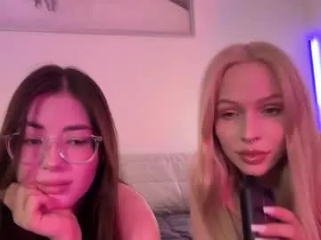 LiliDavison – webcam model profile photo Image 12