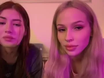 LiliDavison – webcam model profile photo Image 14