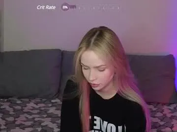 LiliDavison – webcam model profile photo Image 6