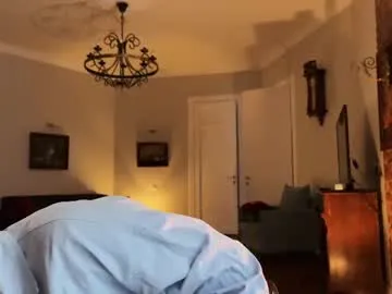 topalphaboss – webcam model profile photo Image 2