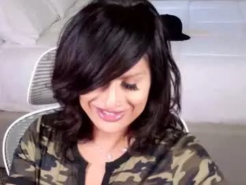 lolaa_darling – webcam model profile photo Image 19