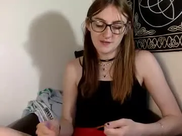 mae_nathan – webcam model profile photo Image 18