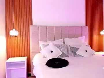 NaiaCollins – webcam model profile photo Image 6