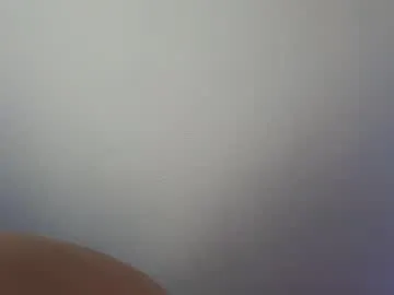 emilywarren296 – webcam model profile photo Image 6