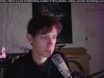 daani_hott – webcam model profile photo Image 14