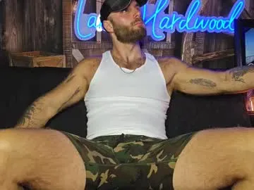 mae_nathan – webcam model profile photo Image 3