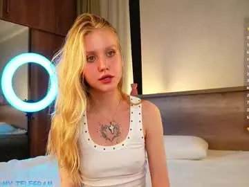 sunflower_28 – webcam model profile photo Image 8