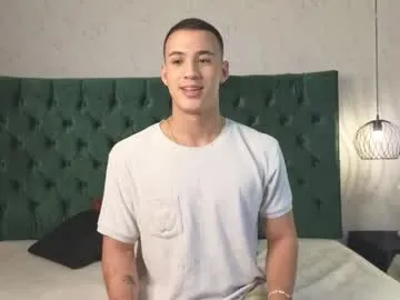 KylieClark – webcam model profile photo Image 2