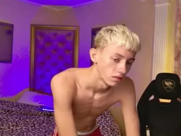 Sandra – webcam model profile photo Image 15