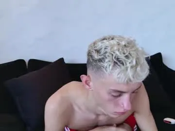 Sandra – webcam model profile photo Image 5