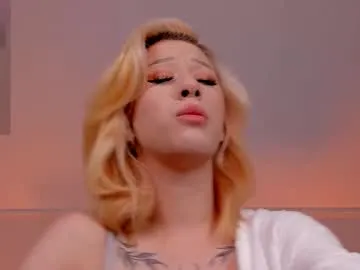 kisspriya – webcam model profile photo Image 15