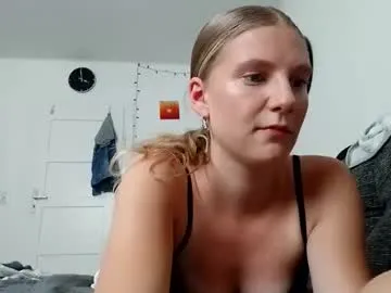 tvycas7 – webcam model profile photo Image 7