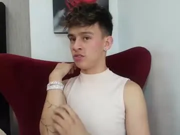 emilywarren296 – webcam model profile photo Image 8