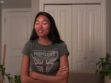 EmiliaWalker – webcam model profile photo Image 5