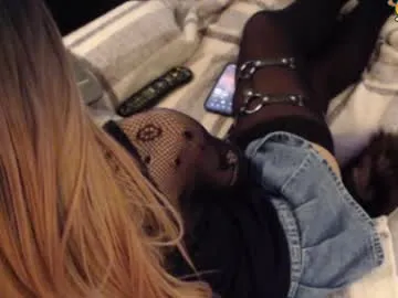 BellaLeen – webcam model profile photo Image 19