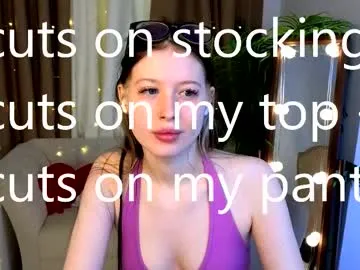 iamsomeone1234 – webcam model profile photo Image 8