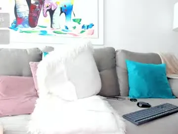 EmiliaWalker – webcam model profile photo Image 8