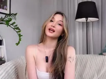 NickyAshcroft – webcam model profile photo Image 15