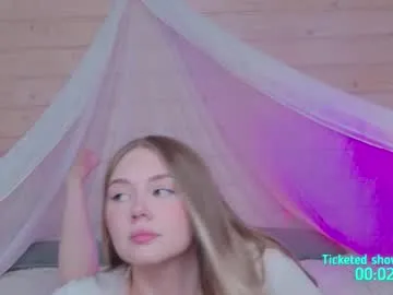 roxy_santos__ – webcam model profile photo Image 6