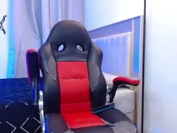 umarany – webcam model profile photo Image 6