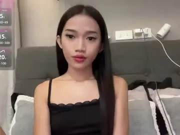 keranimaralaa33409304290 – webcam model profile photo Image 15