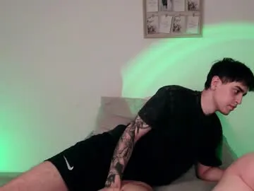 midwestlovers1990 – webcam model profile photo Image 4